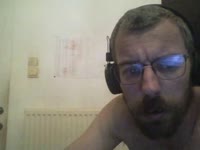 hallo lieve man, hou van naakt zitten en met mij zelf spelen en ik kijk ook heel graag naar voetbal en wielrennen , hou van dames soms ook dominant zijn of ook soms eens slaaf of sletje zijn vind ik ook leuk laat me weten en is bespreekbaar erover hou van eerlijke personen wees lief en eerlijk ik draag ook graag dames kledij