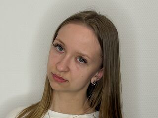 camgirl chatroom AundreaMoczo