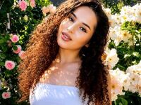 naughty webcamgirl CharisFernette