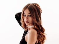 nude webcam girl picture EmilliaFox