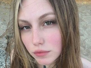 naked webcamgirl FriedaJane