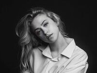 chat room live sex cam GwynethHibbits