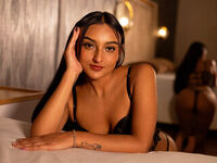 free nude live show MelodyBetancourt