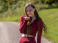 cam girl playing with vibrator AnnaRosella