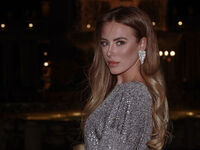 camslut showing tits LeylaBlanc