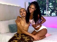 couple fucking in front of cam AlissaAndAxel