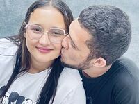 free nude cam AnnaliaAndJeremy