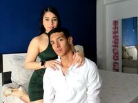 cam couple playing with sextoy EmilyandNathan