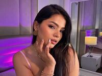 naked camgirl masturbating with vibrator AlessiaRous