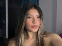 naked camgirl masturbating with vibrator AmberCeballos
