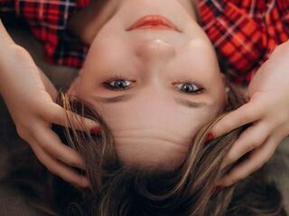 nude camgirl picture AnnAmour