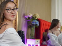 topless camgirl BeatriceJenner