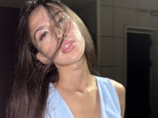 masturbating camgirl BerniceArmesto