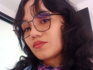fingering cam whore CamilaRodriguez
