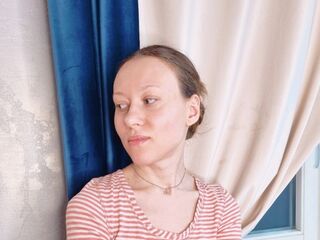 naked webcam girl fingering CamilaRosse