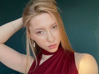 nude cam pic CarylonBenzer