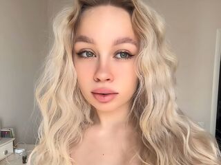hot cam girl spreading pussy ChristyMlino