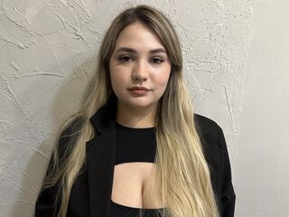 cam girl masturbating with dildo CoryCase