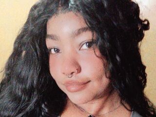 free chatroom DannaMirror