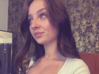kinky webcam model DeliaAmour