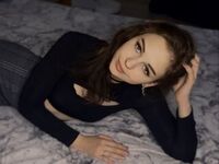 naughty cam girl fingering pussy DiaDavidson