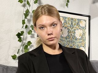 webcam hooker DonellaAndra