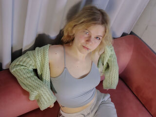 topless camgirl ElizabethVayne