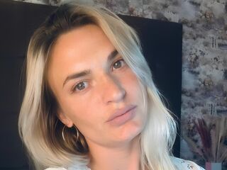 webcam chat EllieMaryn