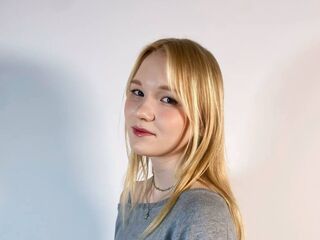 naked cam girl masturbating with dildo ElmaKinnunen