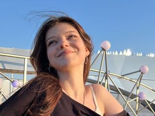 girl shaving pussy EthelShakoor