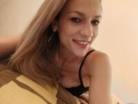 naked camgirl gallery IsaaBella