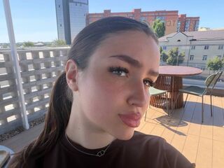 free jasmin webcam JanieWeyhrauch