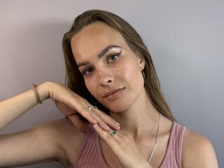 masturbating webcamgirl JerilynMominee