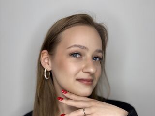 camgirl playing with sex toy JimmieStehny