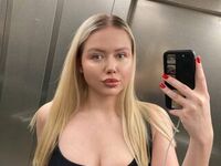 camwhore shaved pussy JuliaRupert