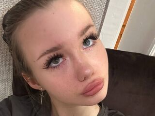 shower JuliaStevens