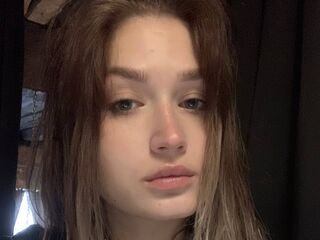 hot naked camgirl JulieannGomaz