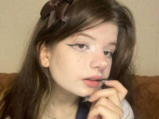 naked webcamgirl photo KarolynBerendzen