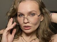 camgirl spreading pussy KattyWests