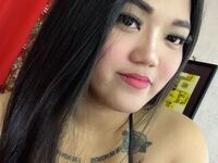 live webcam performer KhrisBaysa