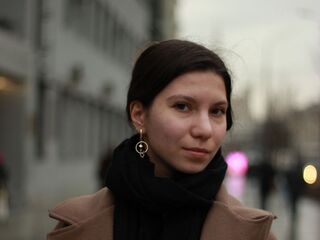 fingering webcamgirl KiraReddel