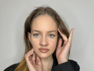 camgirl chat room KoriHallquist