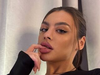 camwhore masturbating with dildo KristyDol