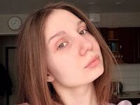 naked webcamgirl LaraVenn