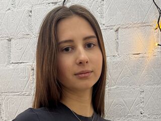 fingering girl chatroom LaurynTinkle