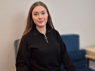 beautiful girlcam LeaDarcy