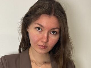 chat room live sex LeilaCoocher