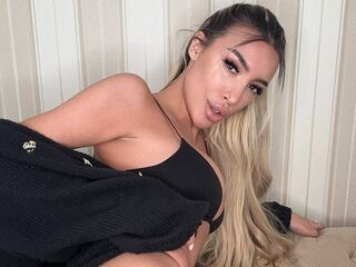 hot cam whore LexiAce