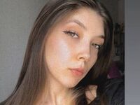 nude webcamgirl picture LienFlanders