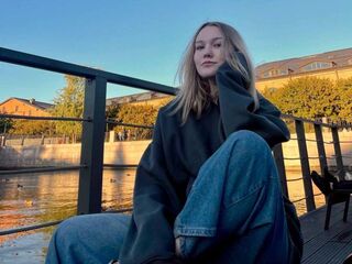 free camsex LillyStill